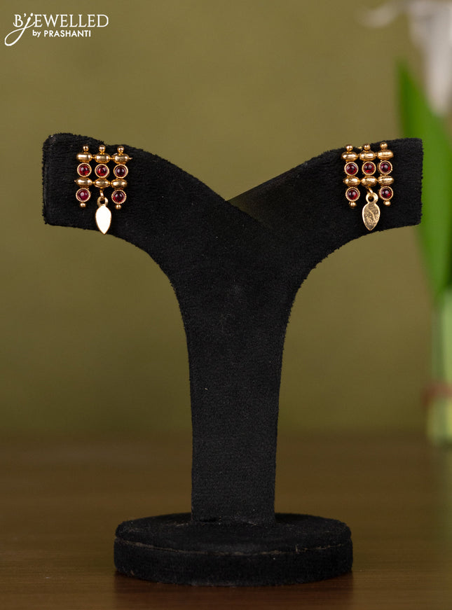 Antique necklace with pink kemp stones and hangings