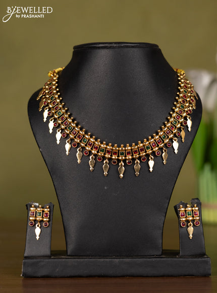 Antique necklace with kemp stones and hangings