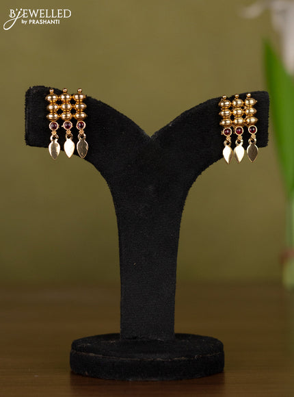 Antique necklace with pink kemp stones and hangings