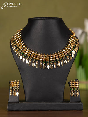 Antique necklace with green kemp stones and hangings