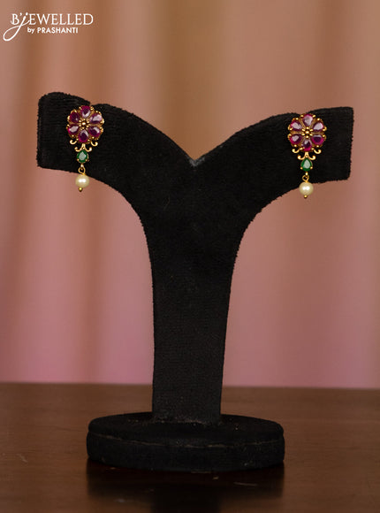 Pearl haaram with floral pendant in multicolor stones