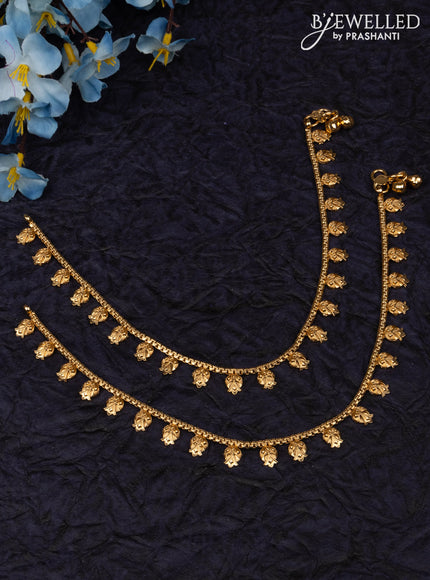 Antique anklet with simple design