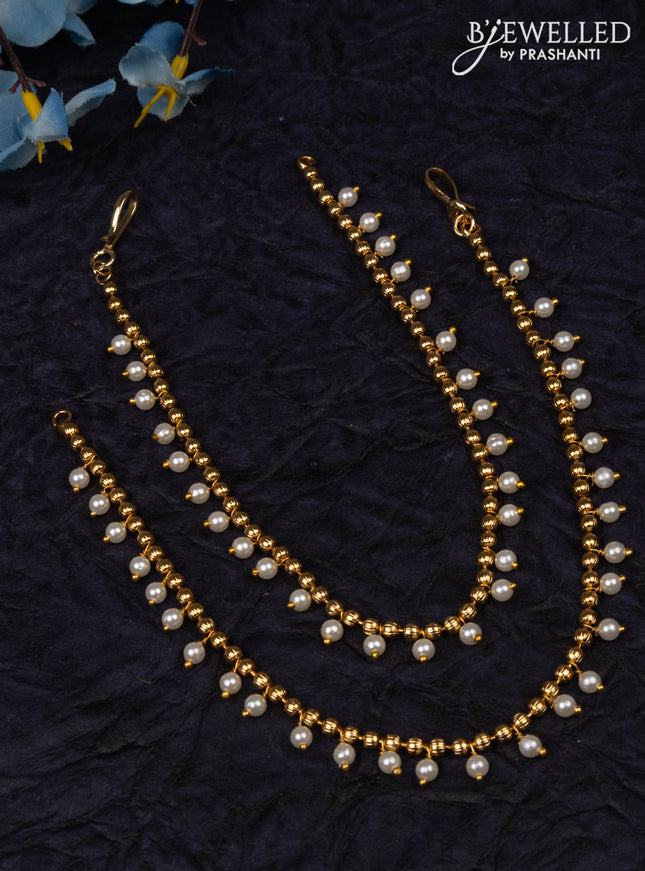 Antique anklet with simple design and pearl hangings