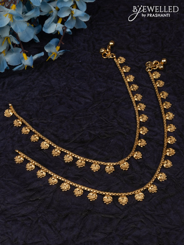 Antique anklet with simple design
