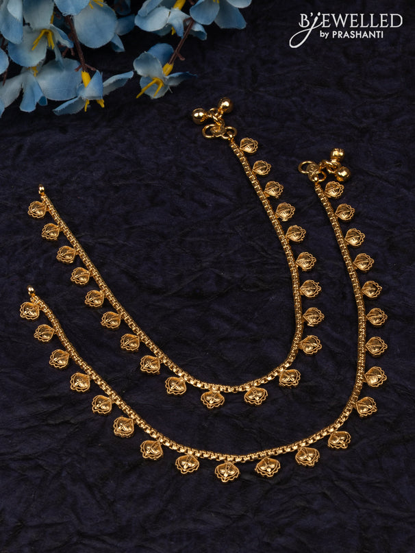 Antique anklet with simple design