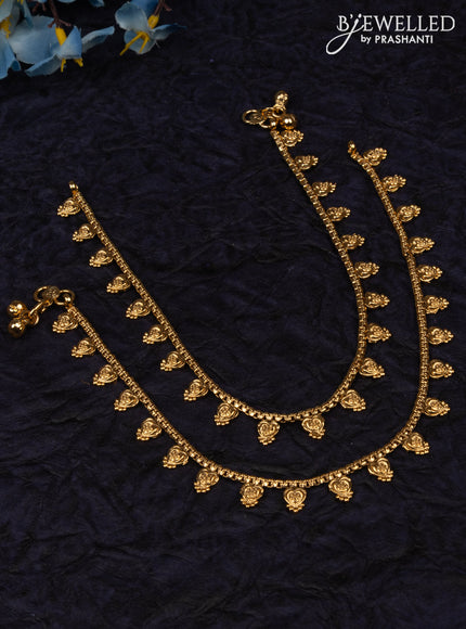 Antique anklet with simple design