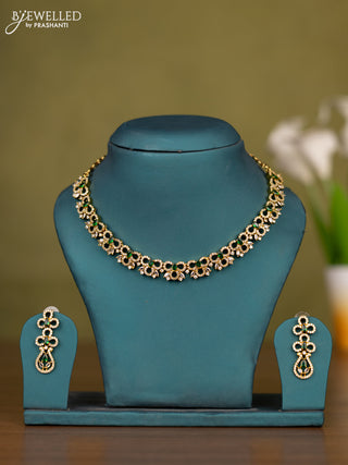 Necklace with emerald and cz stones in victorian finish