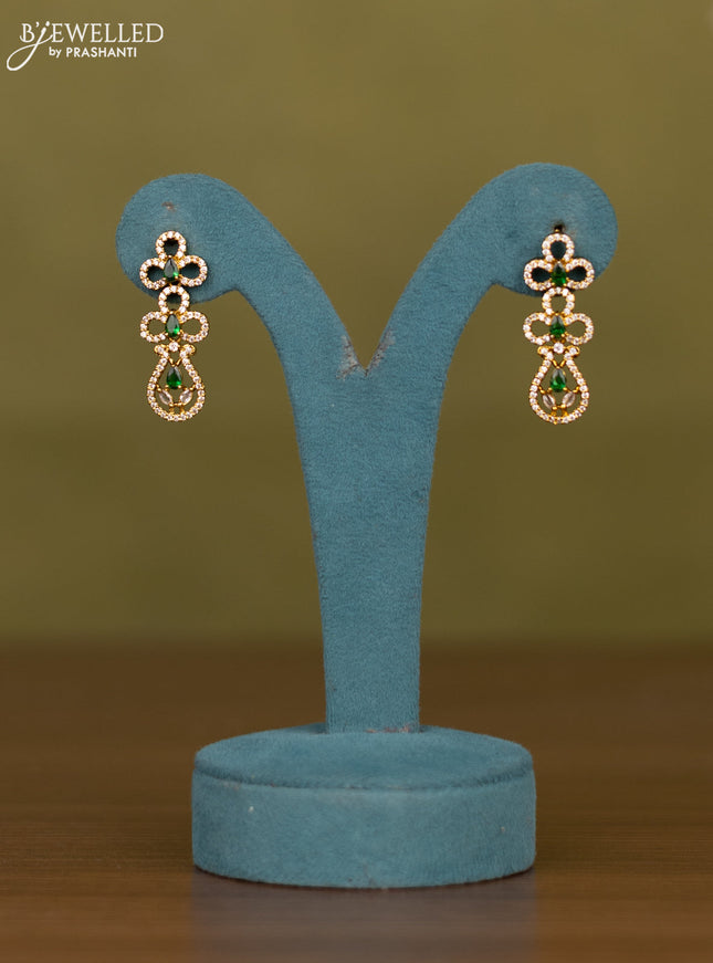 Necklace with emerald and cz stones in victorian finish