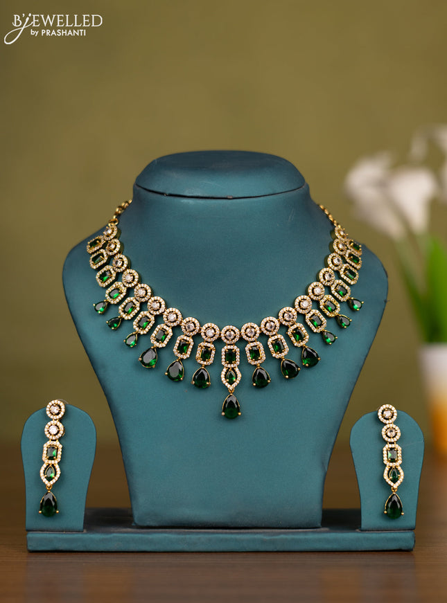Necklace with emerald and cz stones in victorian finish