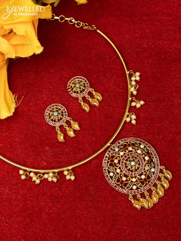 Ring type choker with star design in multicolor kemp stones and manga leaf hangings