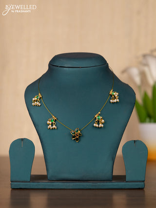 Invisible chain with kemp stones and pearl hangings without earrings