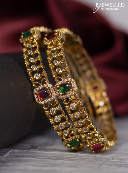 Antique bangle with kemp and cz stones