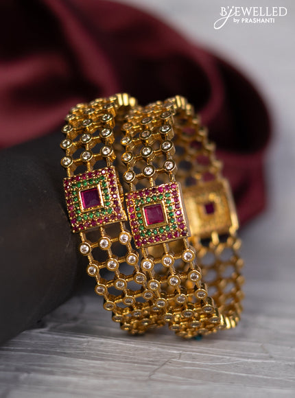 Antique bangle with kemp and cz stones