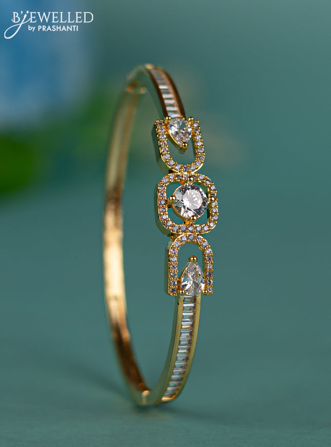 Bracelet with cz stones in gold finish