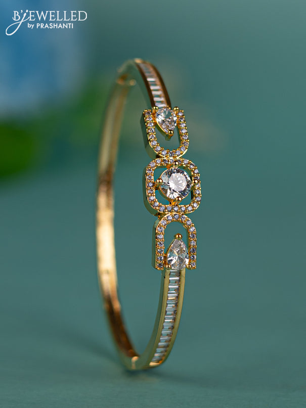 Bracelet with cz stones in gold finish