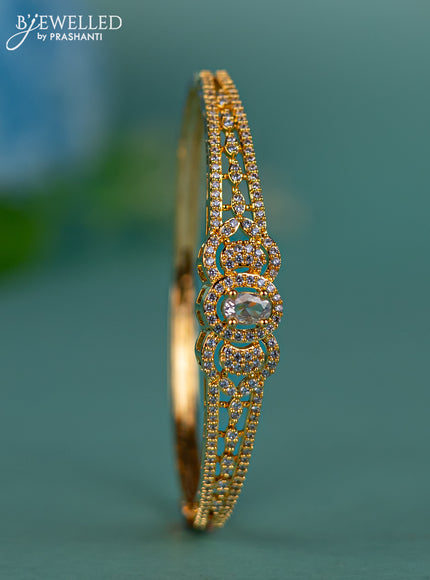 Bracelet with cz stones in gold finish