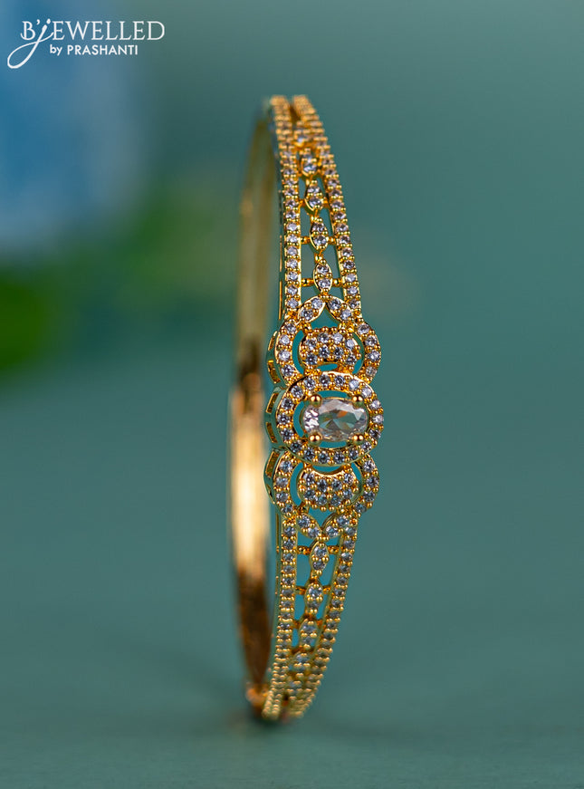 Bracelet with cz stones in gold finish