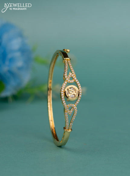 Bracelet with cz stones in gold finish