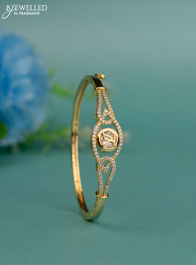 Bracelet with cz stones in gold finish