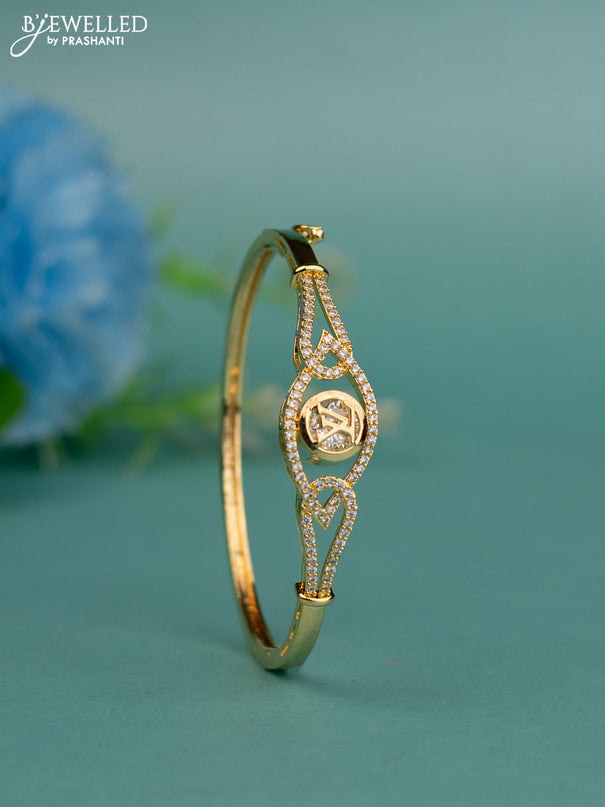 Bracelet with cz stones in gold finish