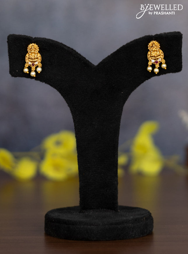 Pearl necklace lakshmi pendant with kemp & cz stones and pearl hangings