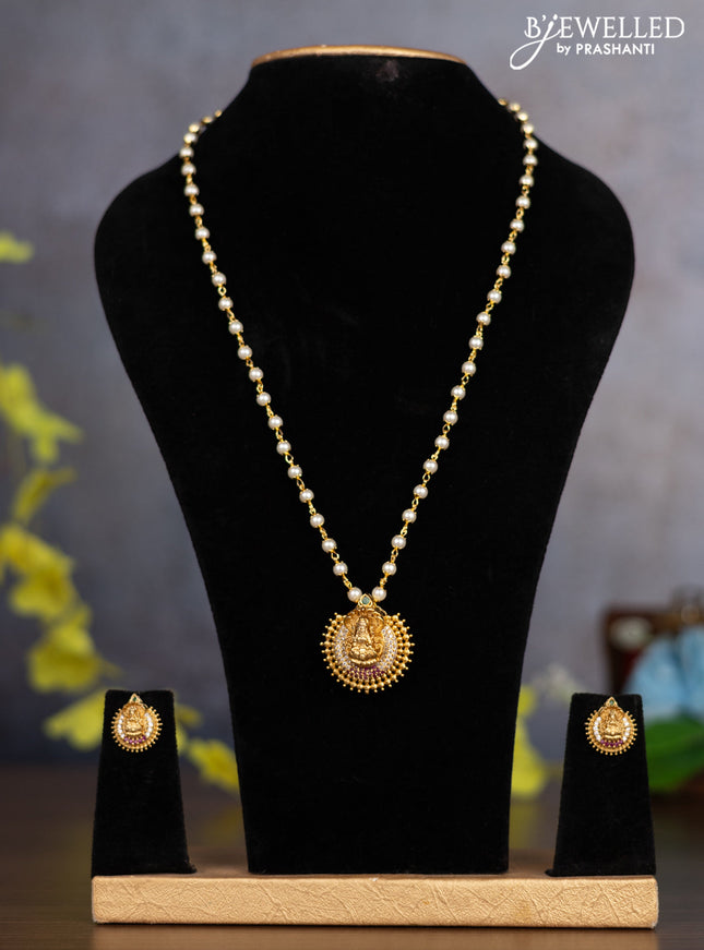 Pearl necklace lakshmi pendant with kemp and cz stones