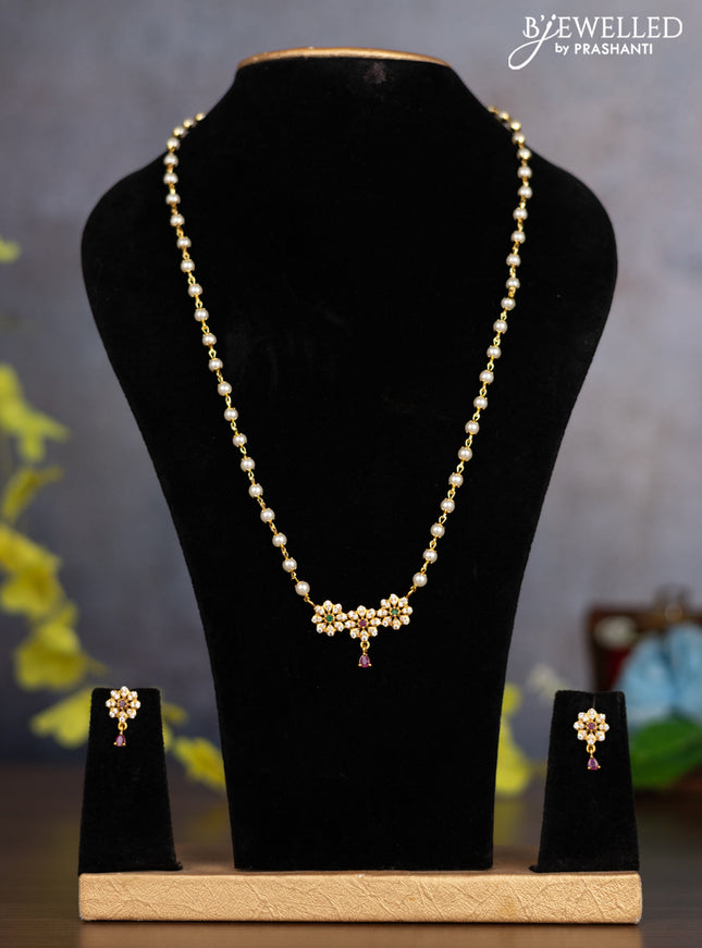 Pearl necklace floral pendant with kemp and cz stones