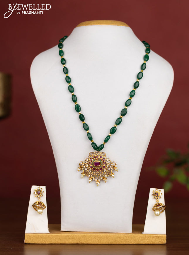 Beaded green necklace with kemp & cz stones and pearls