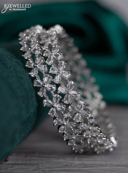 Zircon bangle with cz stones