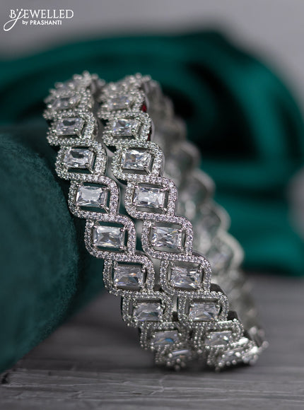 Zircon bangle with cz stones