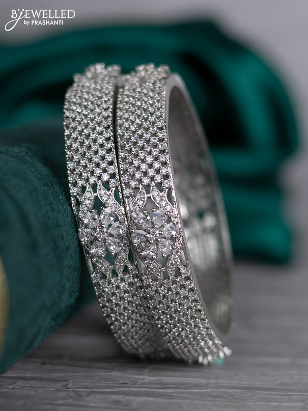 Zircon bangle floral design with cz stones
