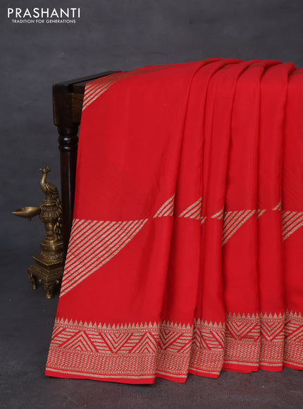 Banarasi crepe saree red with allover thread & zari geometric weaves and woven border