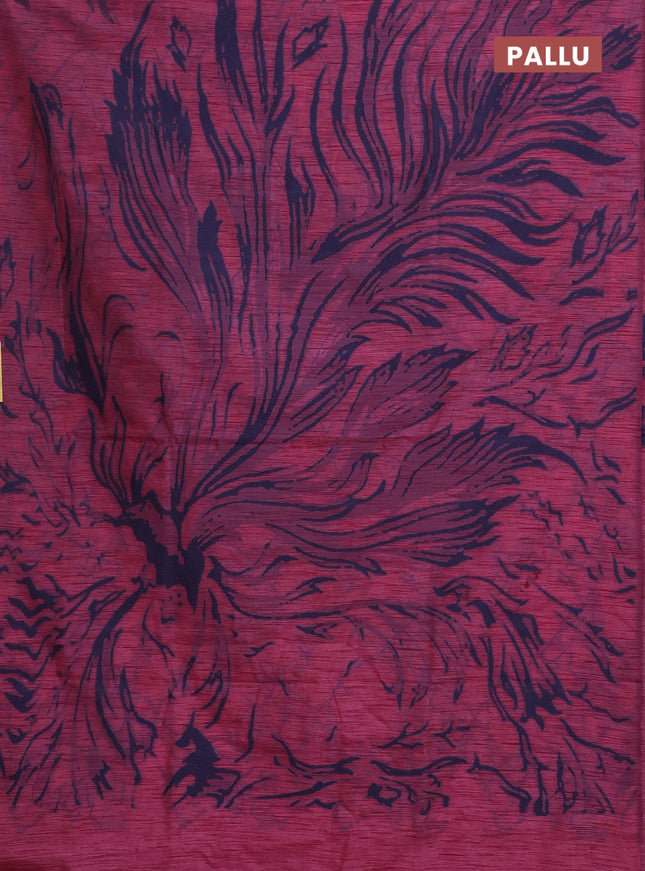 Banarasi semi matka saree maroon shade with allover thread weaves in borderless style