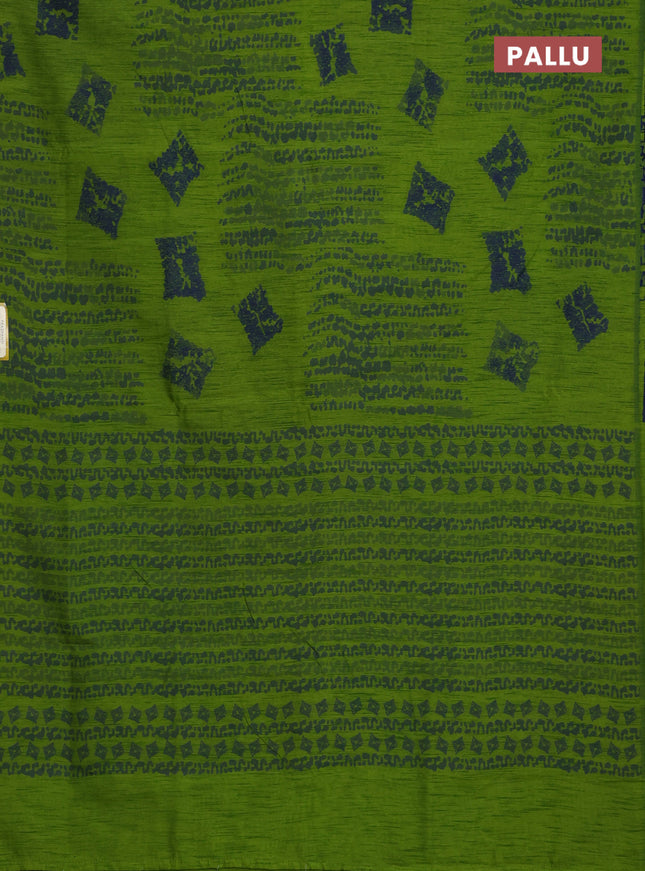 Banarasi semi matka saree light green with allover thread weaves and thread woven border