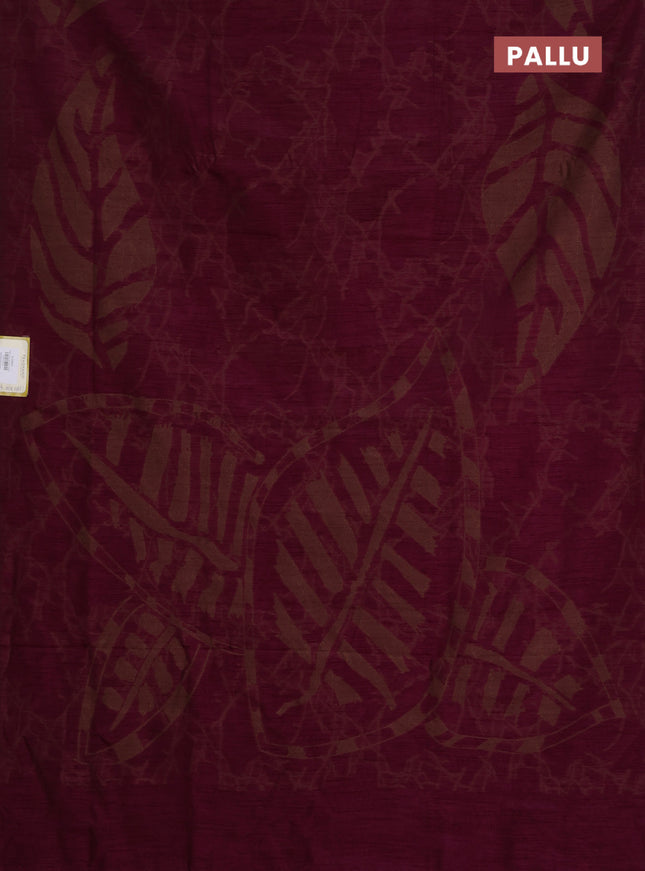 Banarasi semi matka saree wine shade with allover thread weaves in borderless style
