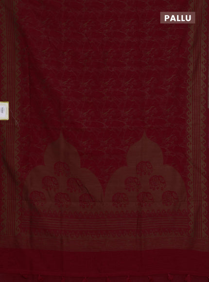 Banarasi semi matka saree kumkum red with allover thread weaves and thread woven border