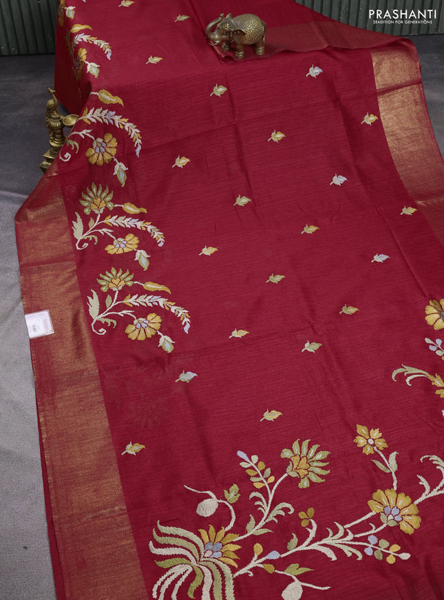 Matka tussar saree red with embroidery buttas and embroidery pallu & zari border