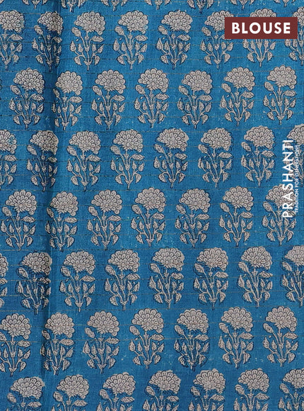 Pure tussar silk saree green and cs blue with allover zari checked pattern and floral printed butta border