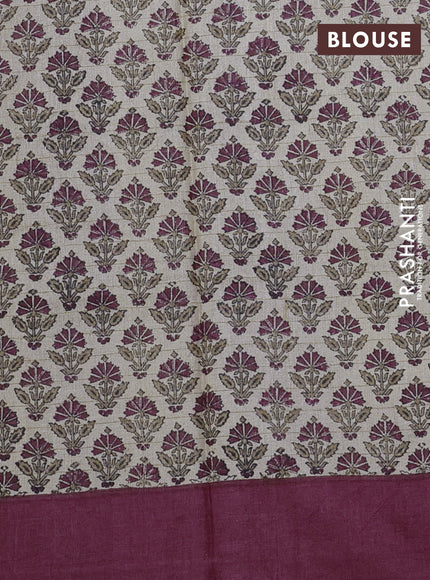 Pure tussar silk saree maroon and beige with allover zari checked pattern and printed butta border