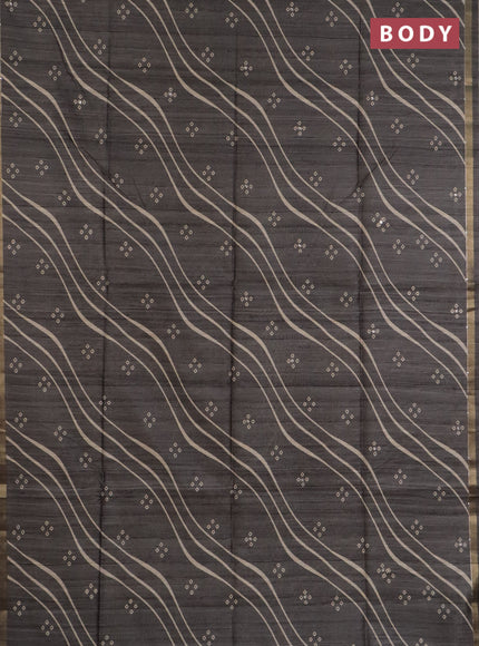 Semi tussar saree grey and beige with leheriya prints & bandhani butta and kalamkari prints & pita work pallu