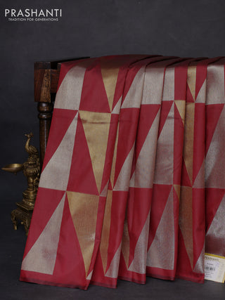 Semi soft silk saree maroon with allover silver & gold geometric weaves in borderless style