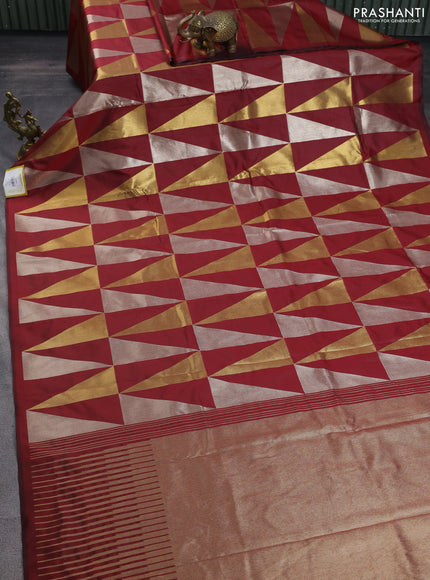 Semi soft silk saree maroon with allover silver & gold geometric weaves in borderless style