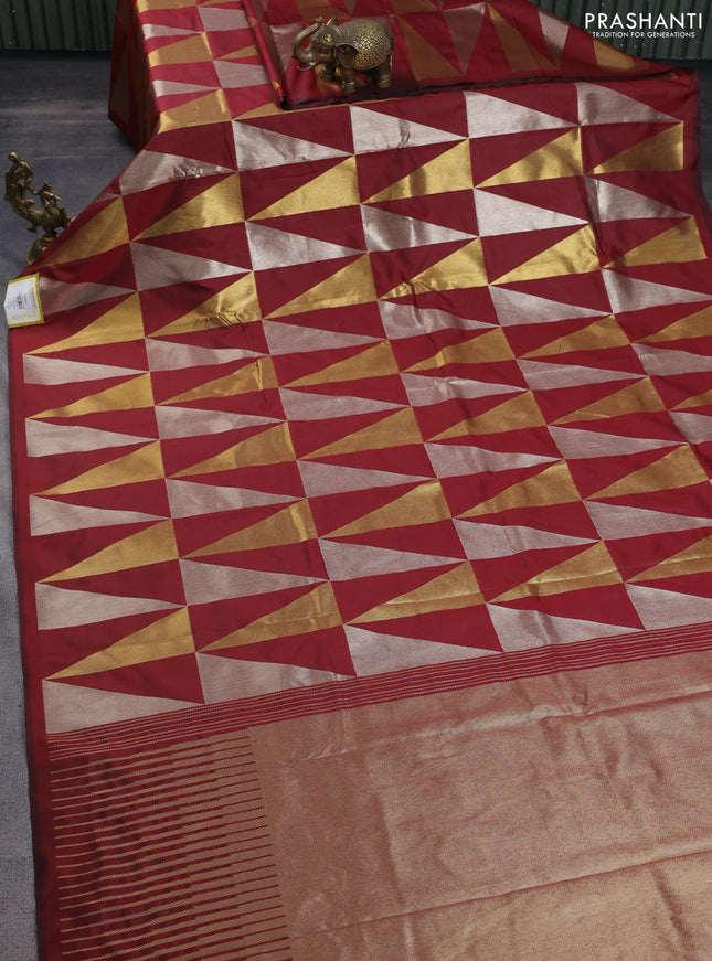 Semi soft silk saree maroon with allover silver & gold geometric weaves in borderless style