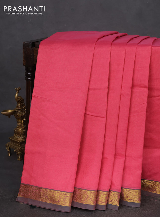 10 Yards silk cotton saree peach pink and bottle green with plain body and zari woven border