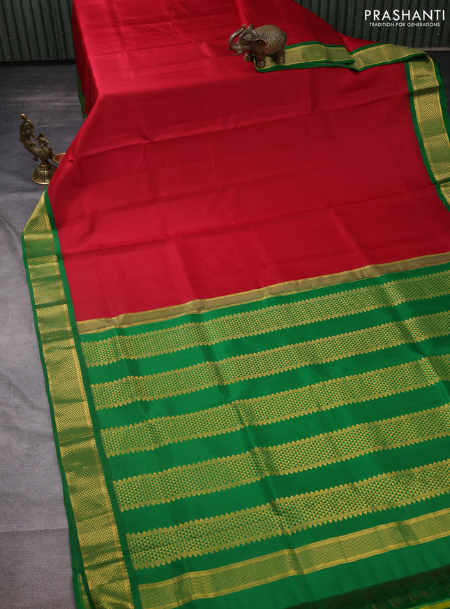 10 yards silk saree maroon and green with plain body and zari woven korvai border