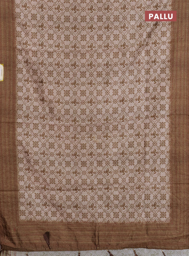 Semi tussar saree beige and mehendi green with allover prints and kantha stitch work border