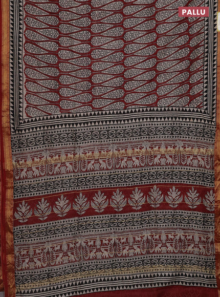 Chanderi bagru saree maroon and cream with allover prints and maheswari border