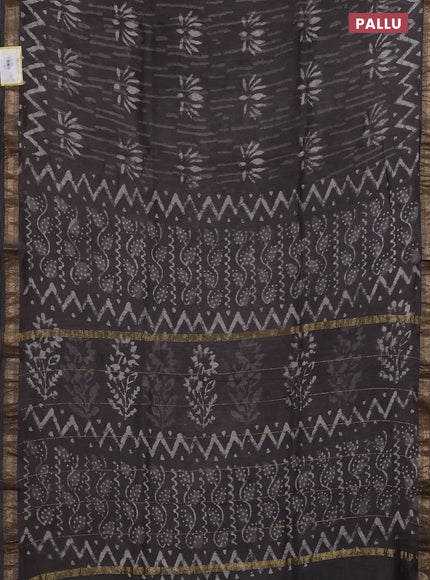 Chanderi bagru saree grey with allover dabu prints and mageshwari border