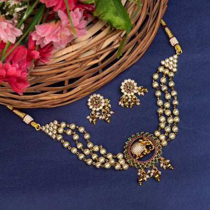 Collection image for: Pearl Choker