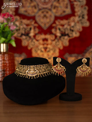 Antique choker lakshmi design with kemp & cz stones and golden beads hangings